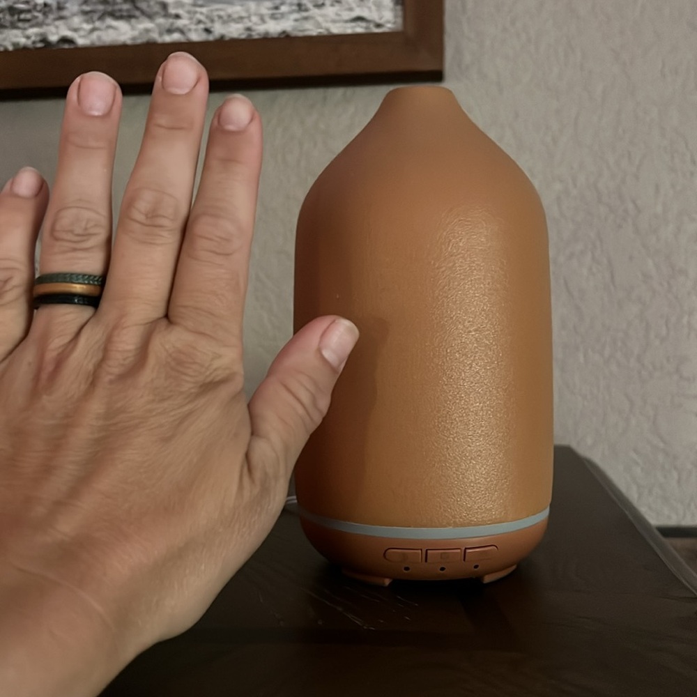 Essential oil diffusers (2) plus passive diffuser - Picture 2 of 4